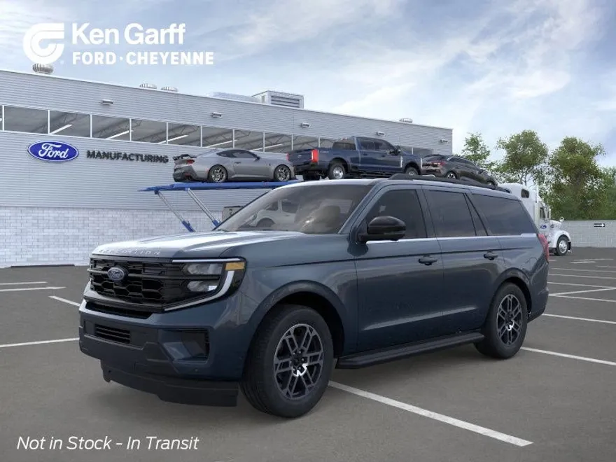 2025 Ford Expedition photo 1