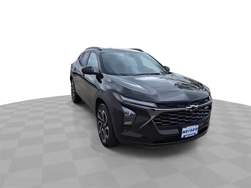 2024 Chevrolet Trax photo 1