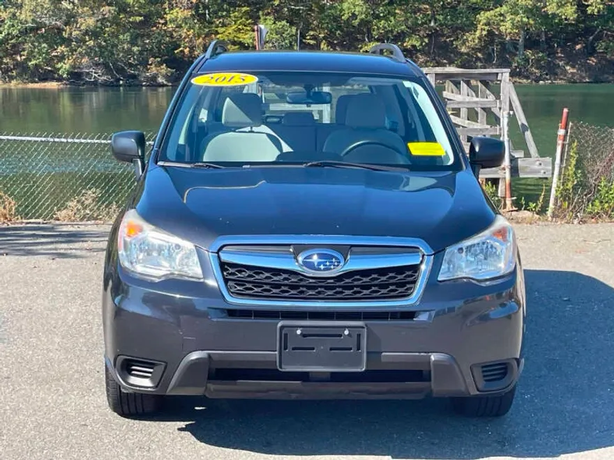 2015 Subaru Forester 2.5i photo 1