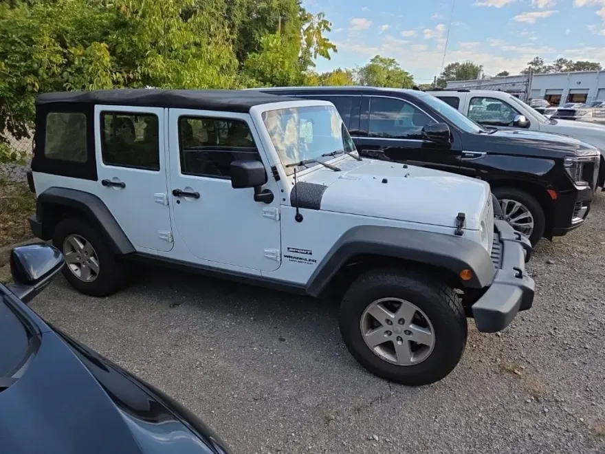 2015 Jeep Wrangler Unlimited Sport photo 1