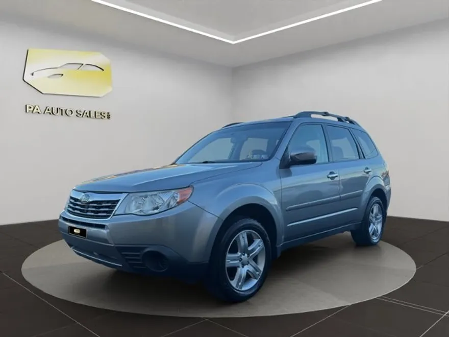2010 Subaru Forester 2.5X Premium photo 1
