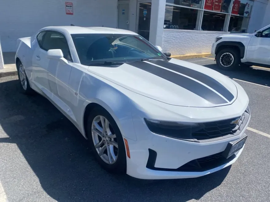 2019 Chevrolet Camaro 1LS photo 1