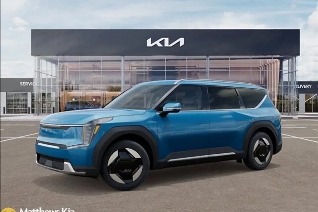 2026 Kia EV9 Wind photo 1