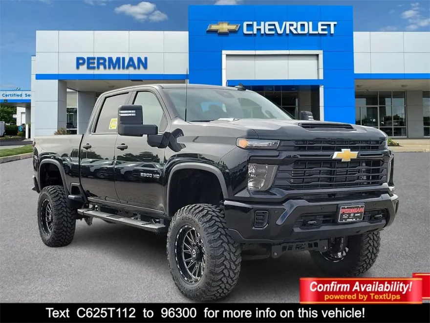 2025 Chevrolet Silverado 2500HD Custom photo 1