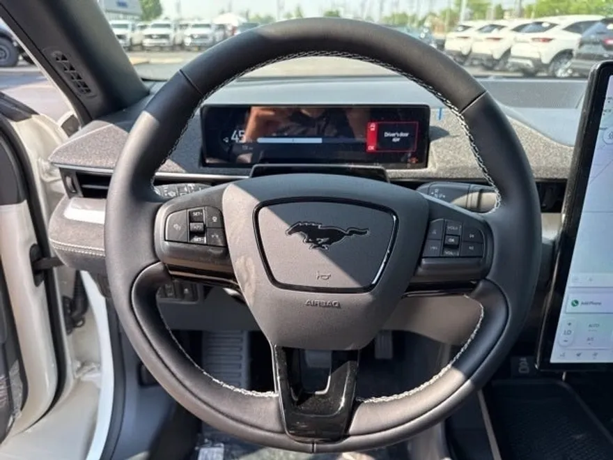 2025 Ford Mustang Mach-E GT photo 11