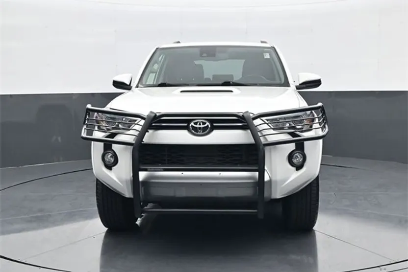 2020 Toyota 4Runner TRD Off-Road photo 1