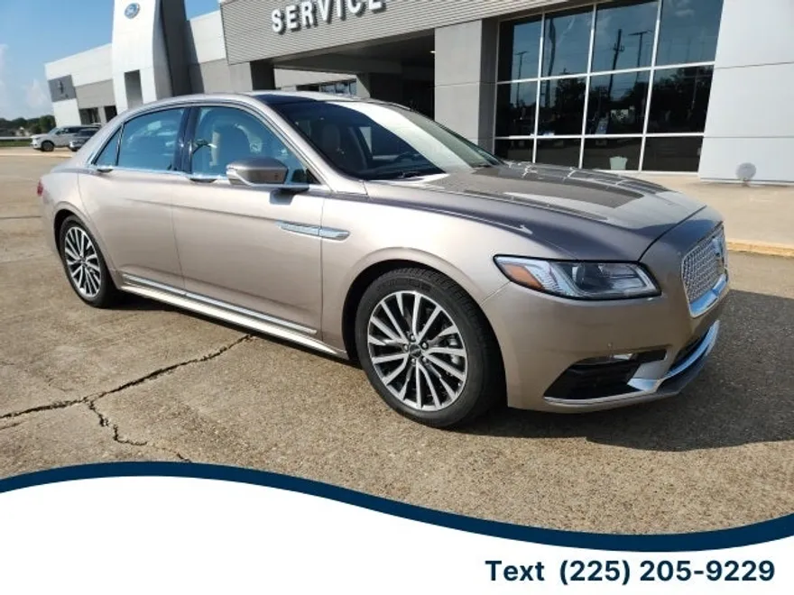 2020 Lincoln Continental Standard photo 1