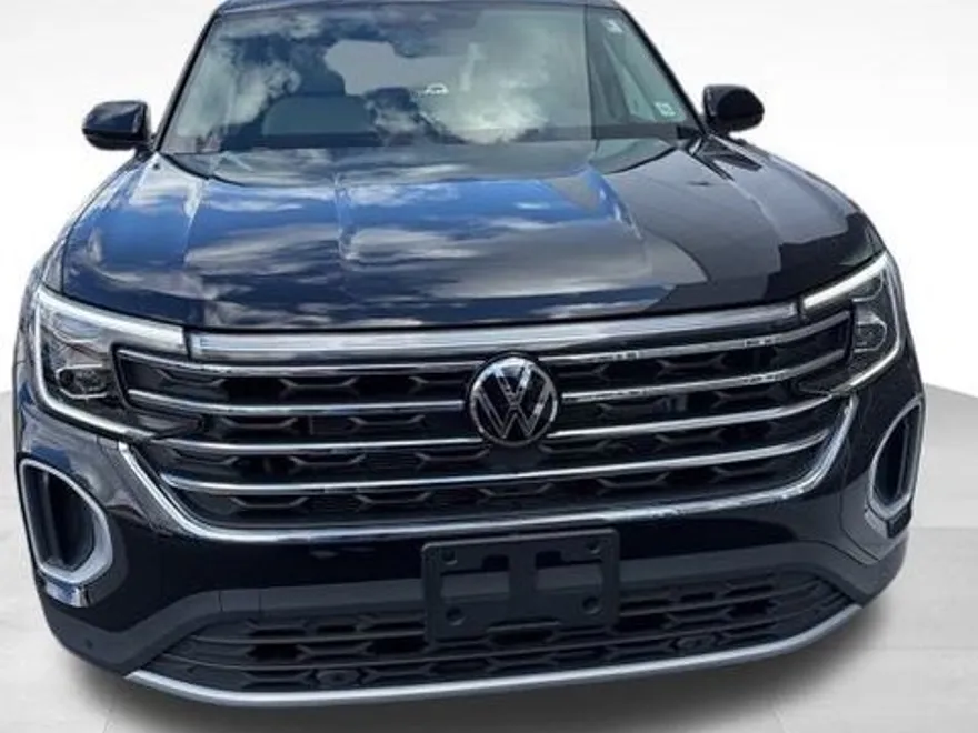 2026 Volkswagen Atlas SE Technology photo 1