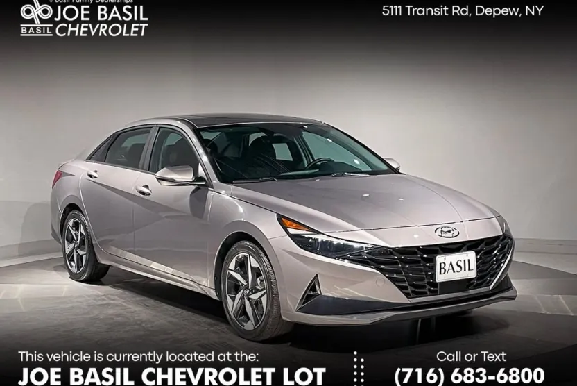 2023 Hyundai Elantra Limited photo 1