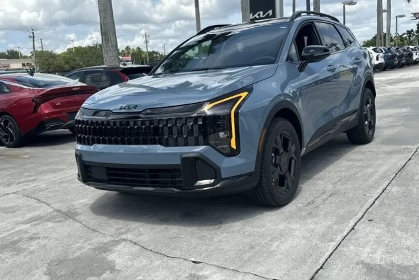 2026 Kia Sportage Hybrid X-Line photo 1