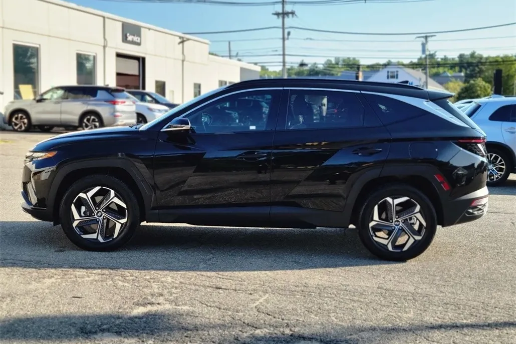 2024 Hyundai Tucson Hybrid Limited photo 1