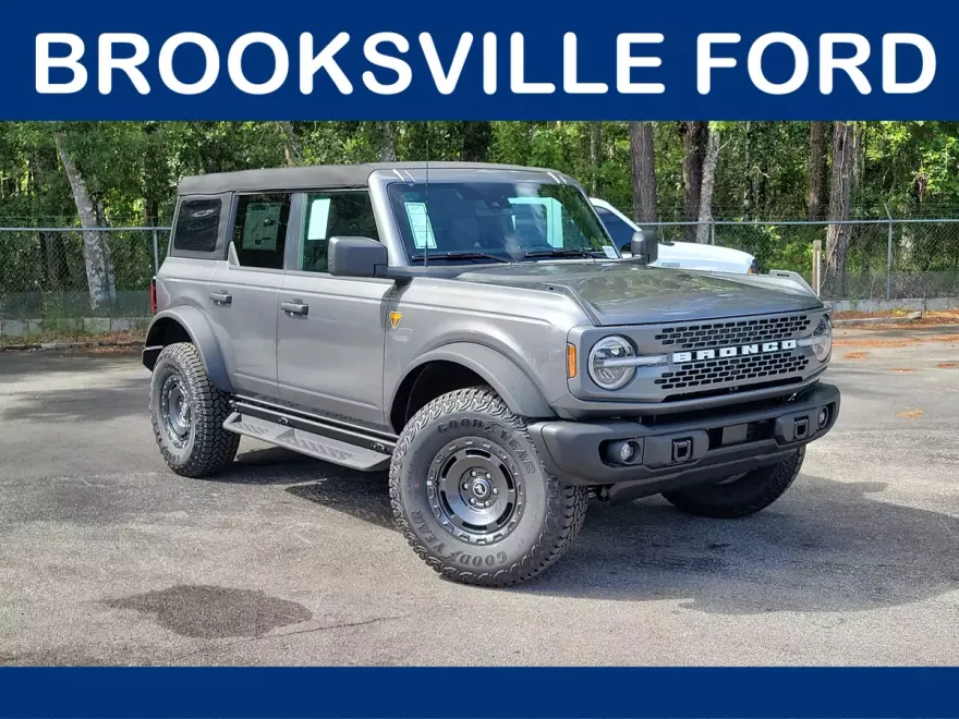 2025 Ford Bronco Badlands photo 1
