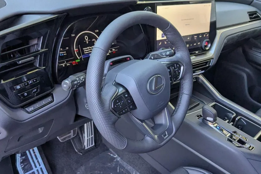 2025 Lexus TX 500h F SPORT Performance Premium photo 1