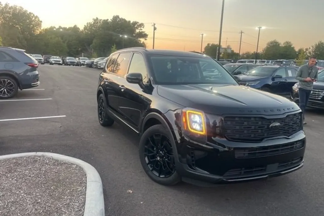 2021 Kia Telluride EX photo 1