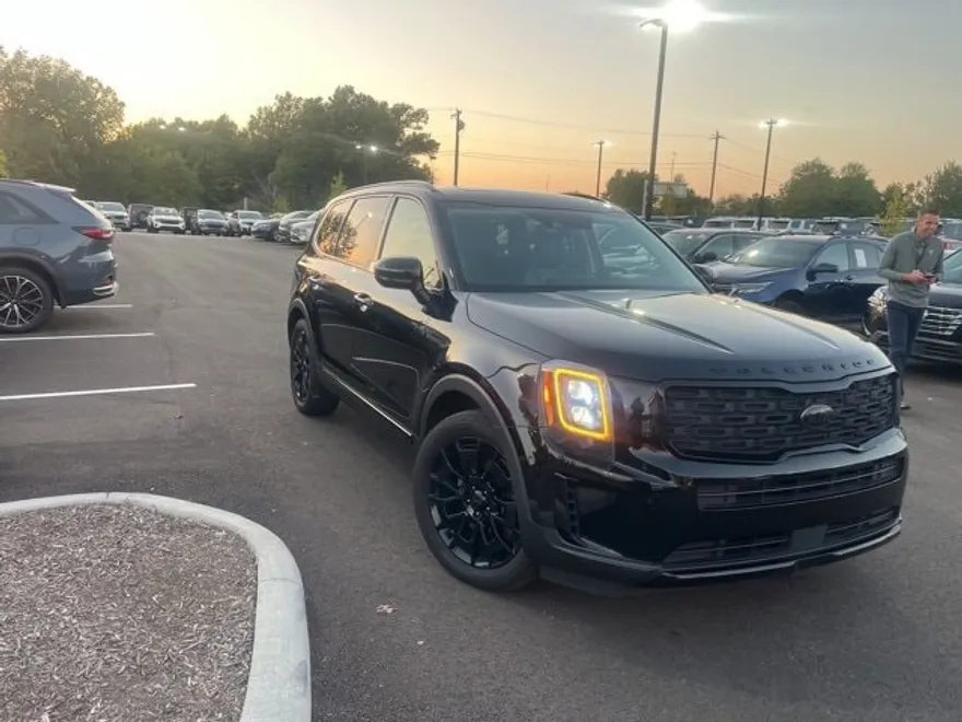 2021 Kia Telluride EX photo 1