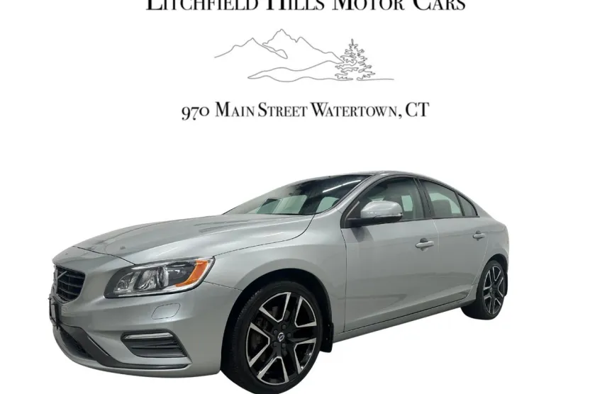 2018 Volvo S60 T5 AWD Dynamic photo 1