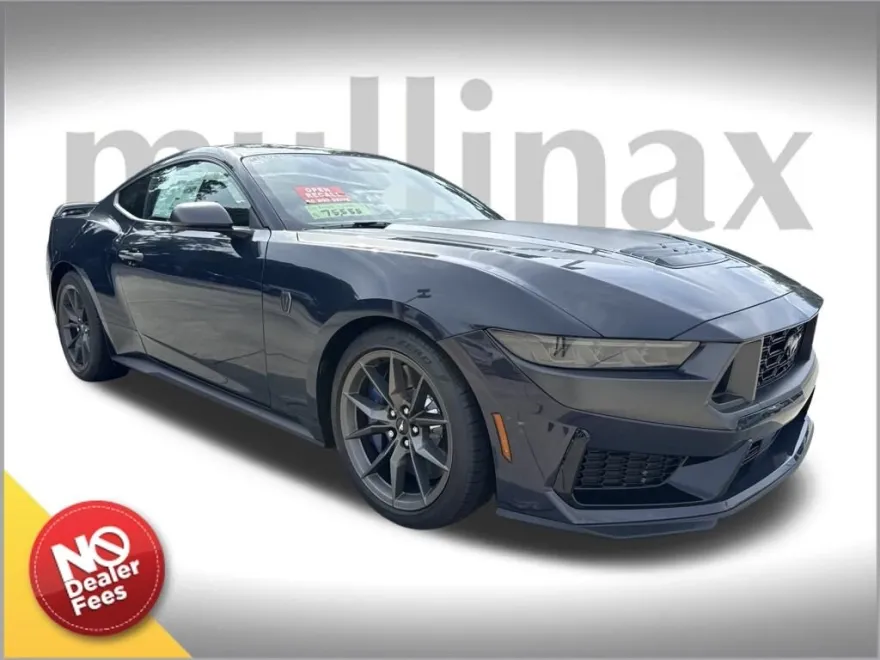 2025 Ford Mustang Dark Horse photo 1