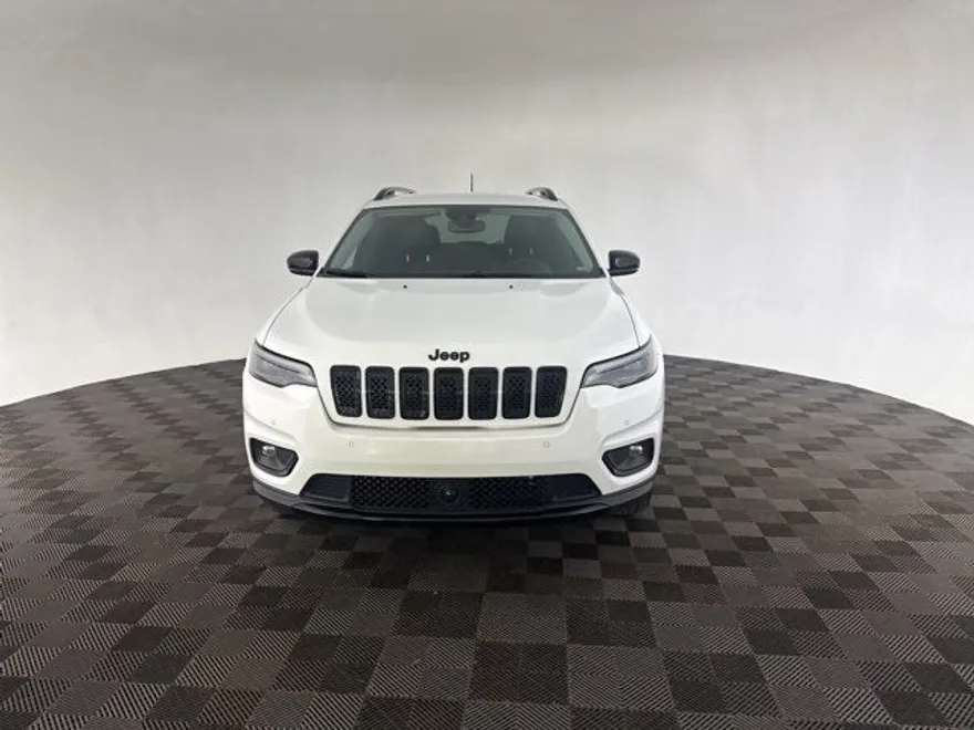2023 Jeep Cherokee Altitude photo 1