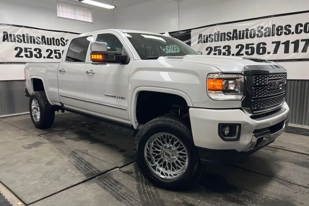 2019 Gmc Sierra HD Denali photo 1
