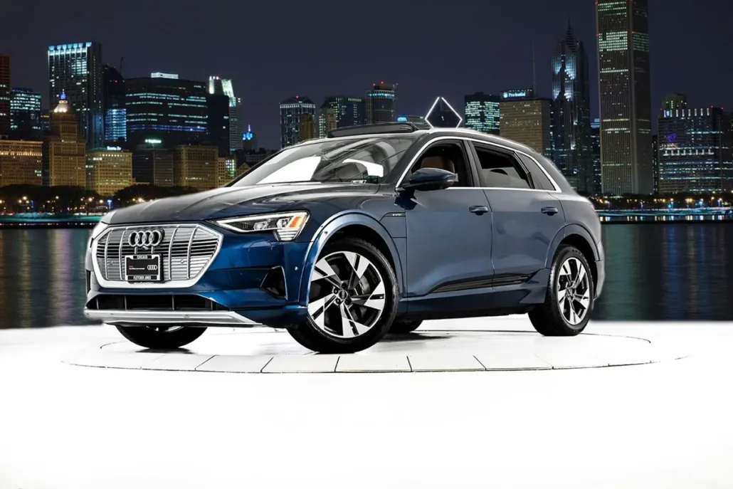 2022 Audi e-tron Premium Plus photo 1