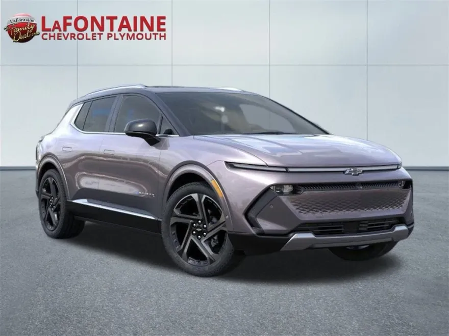 2025 Chevrolet Equinox LT photo 1