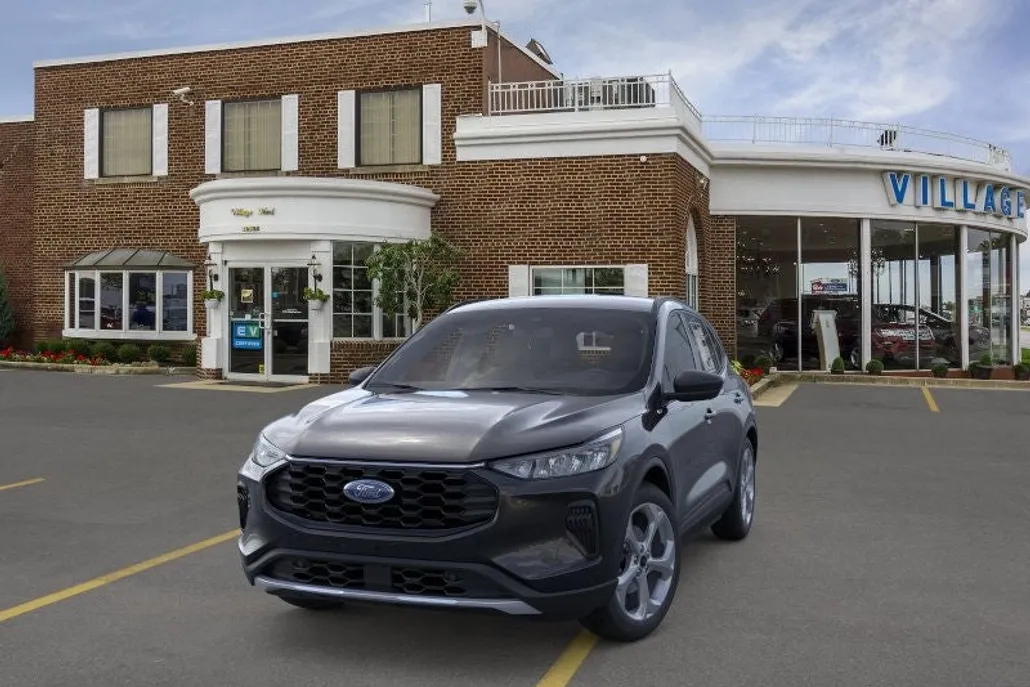 2025 Ford Escape ST-Line photo 1