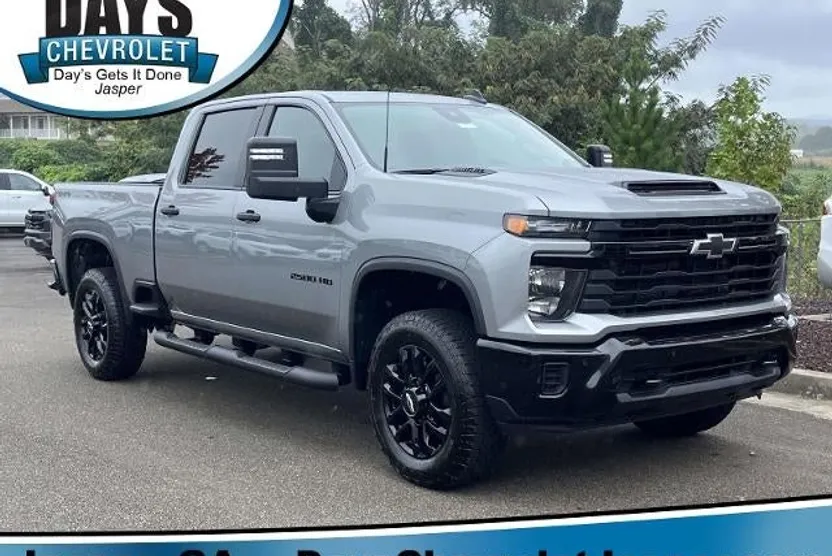 2026 Chevrolet Silverado 2500HD Custom photo 1