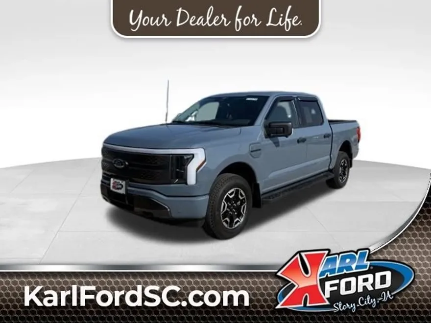 2023 Ford F-150 Lightning XLT photo 1