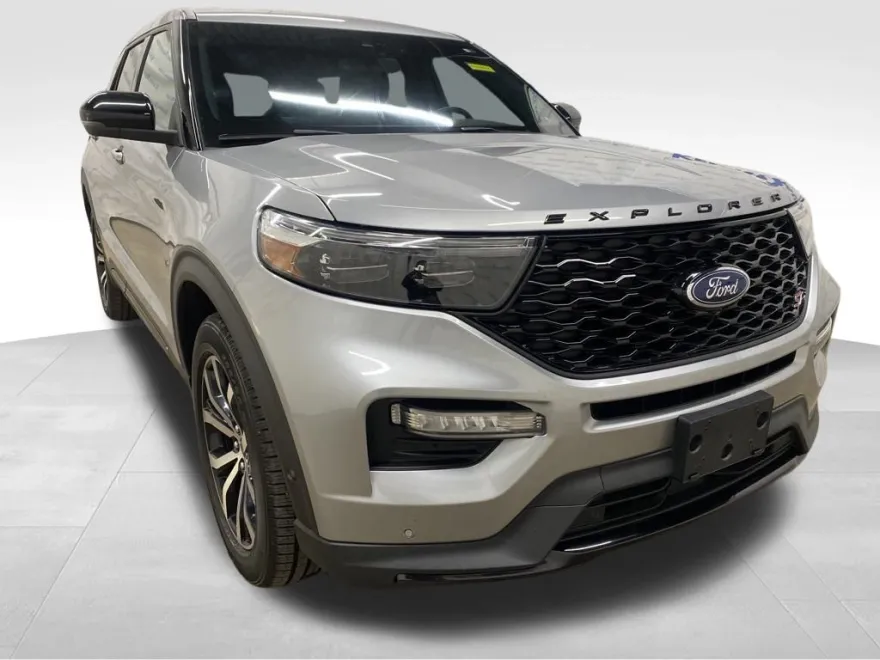 2021 Ford Explorer ST photo 1