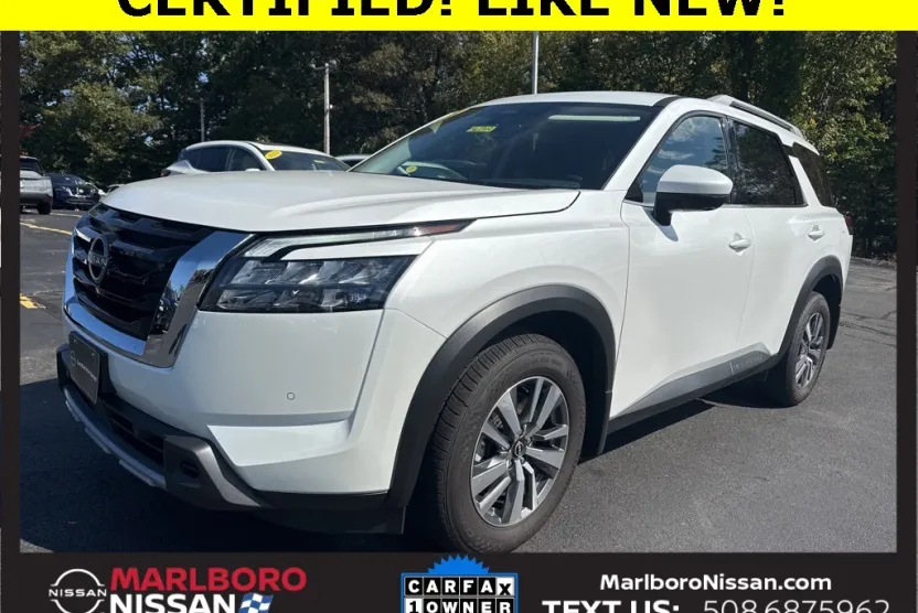 2025 Nissan Pathfinder SL photo 1