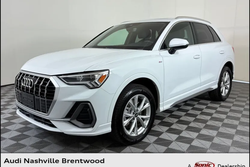 2025 Audi Q3 S line Premium photo 1