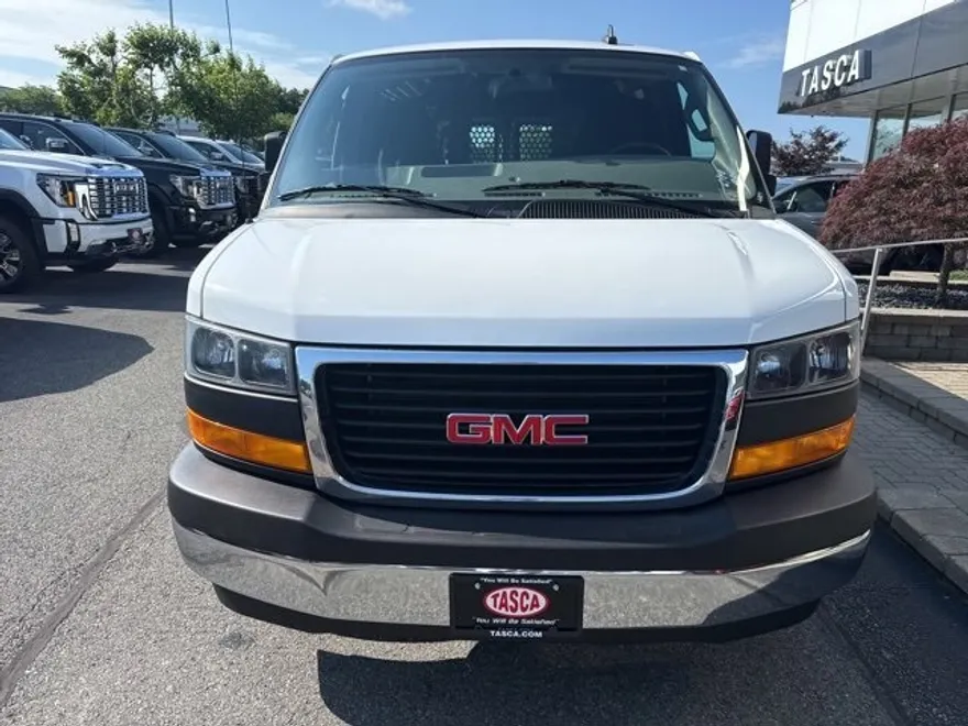 2023 Gmc Savana Cargo 2500 photo 1