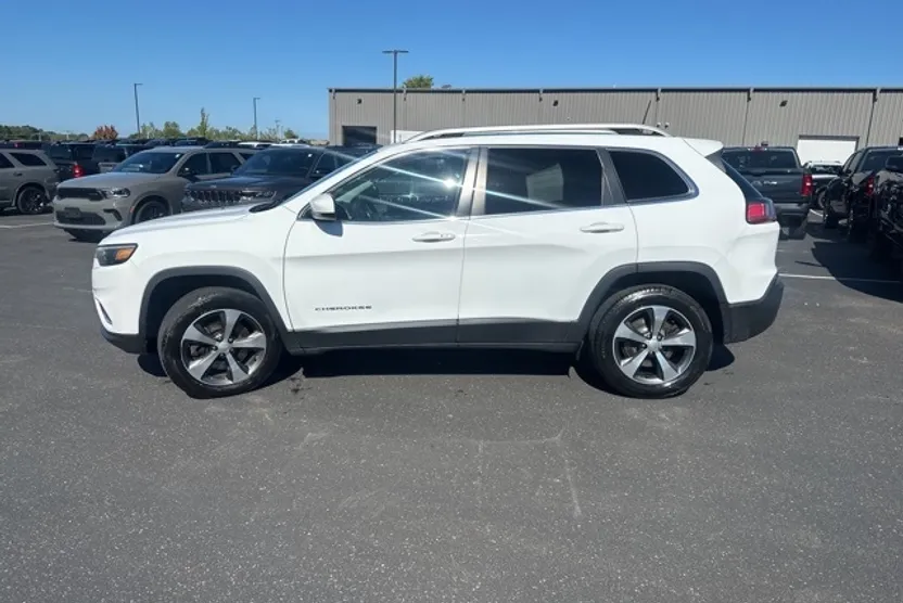 2020 Jeep Cherokee Limited photo 1