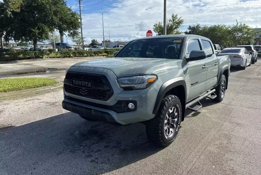 2023 Toyota Tacoma TRD Off-Road photo 1