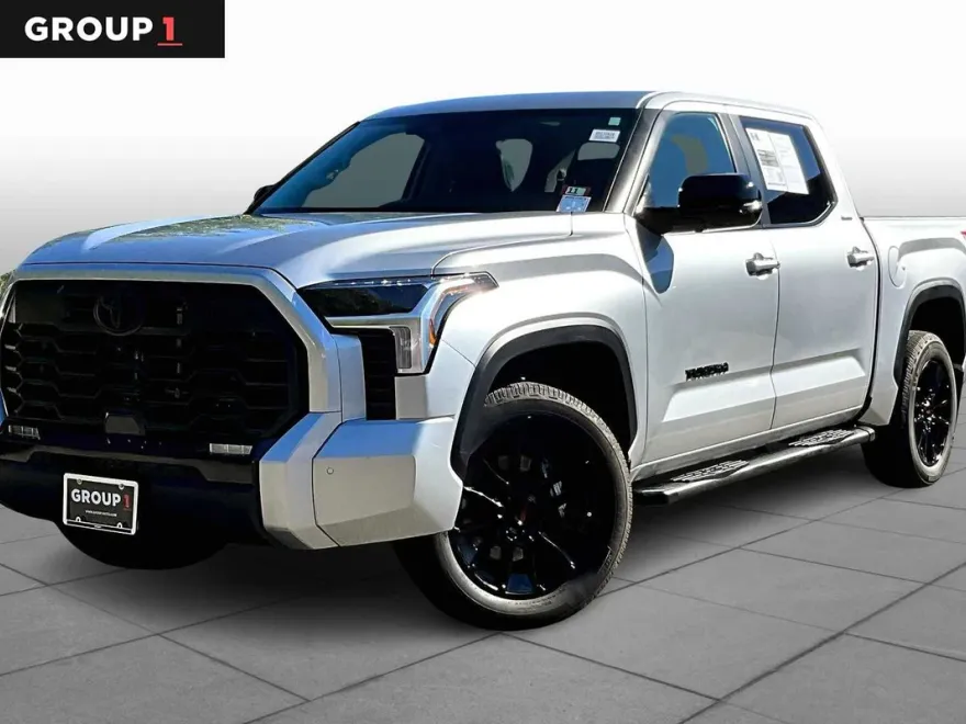 2024 Toyota Tundra Limited CrewMax photo 1
