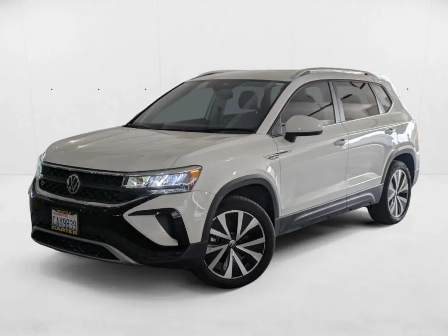2022 Volkswagen Taos SE photo 1