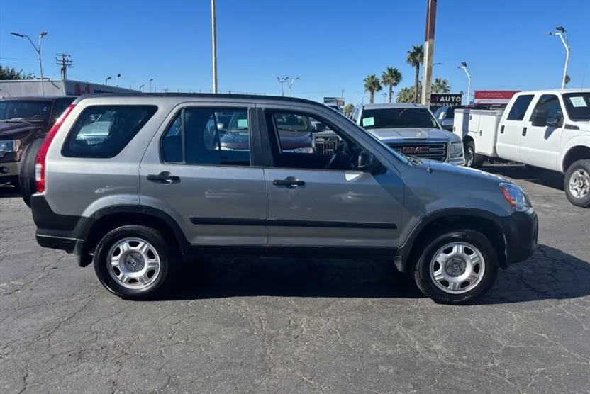 2006 Honda CR-V LX photo 1