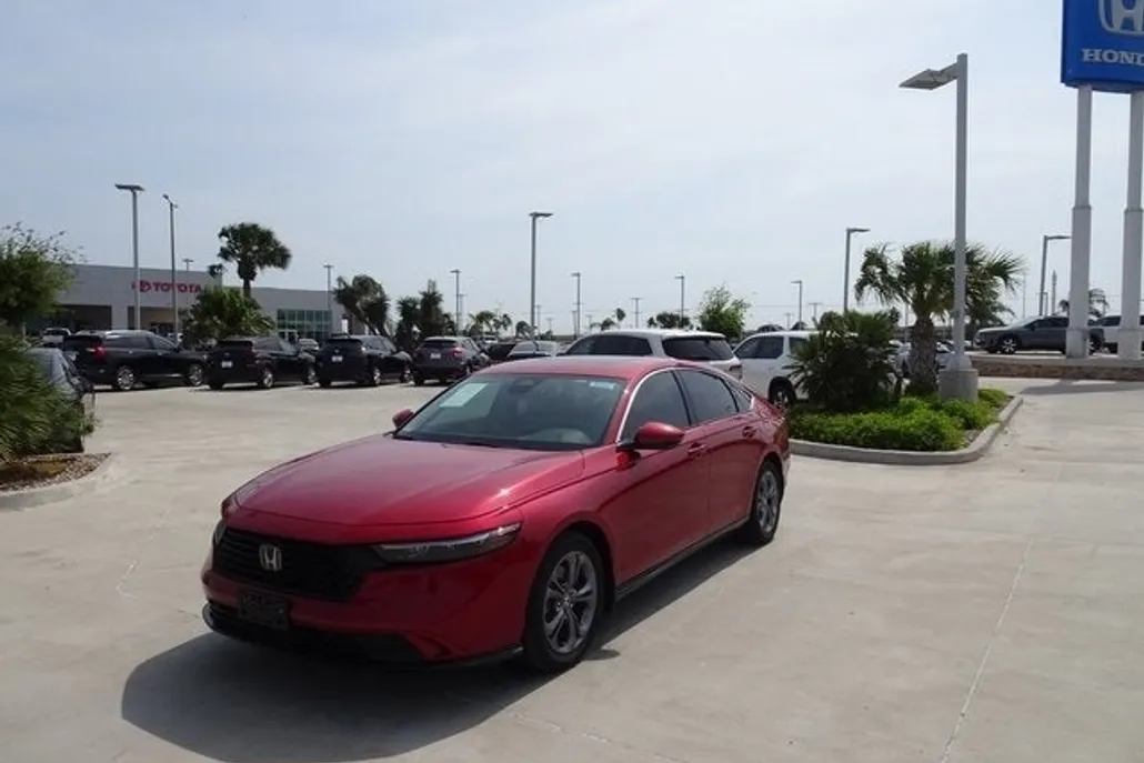 2023 Honda Accord Hybrid EX-L photo 1