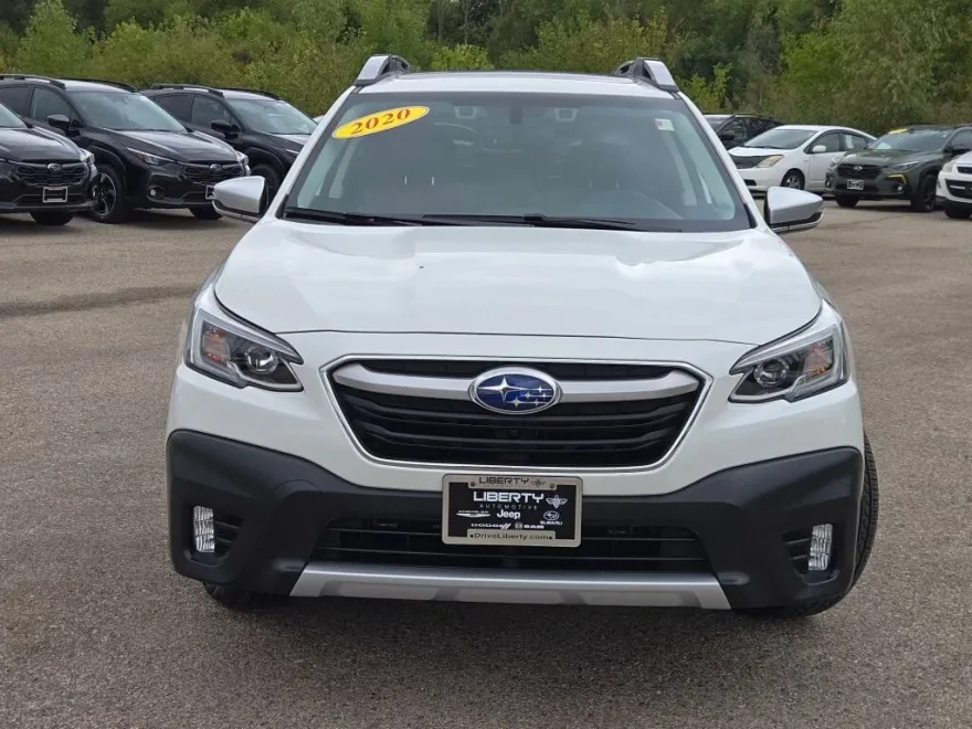 2020 Subaru Outback Touring photo 1