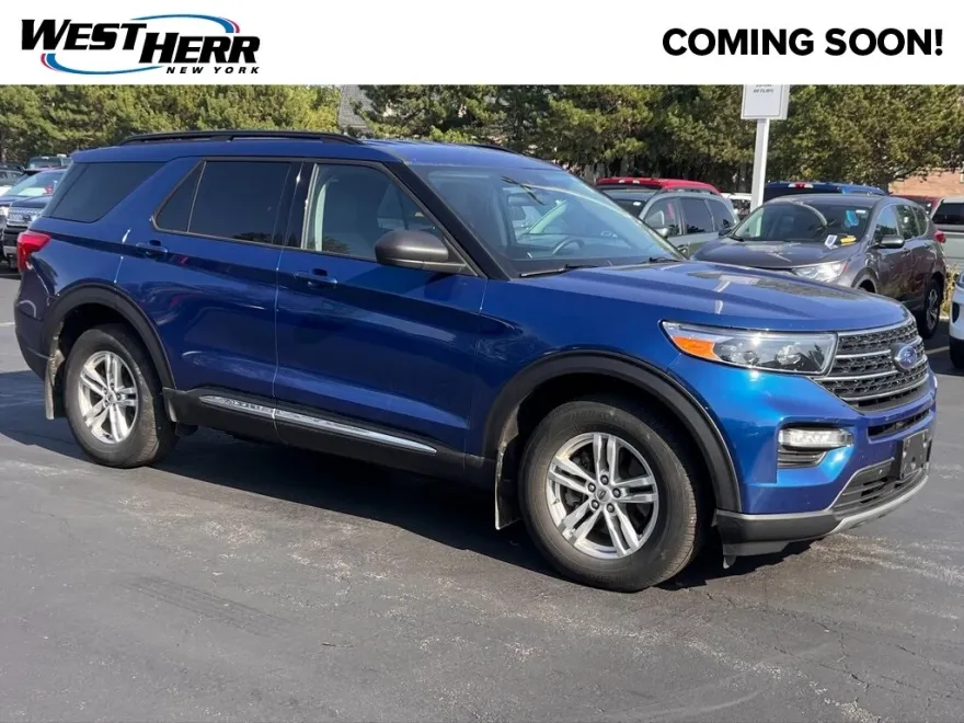 2022 Ford Explorer XLT photo 1