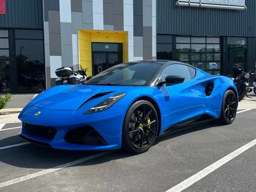 2024 Lotus Emira First Edition photo 1