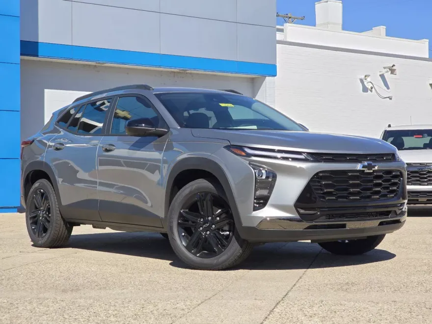 2025 Chevrolet Trax ACTIV photo 1