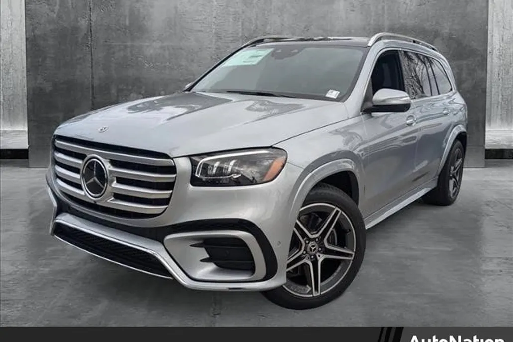2025 Mercedes Benz GLS 450 4MATIC photo 1