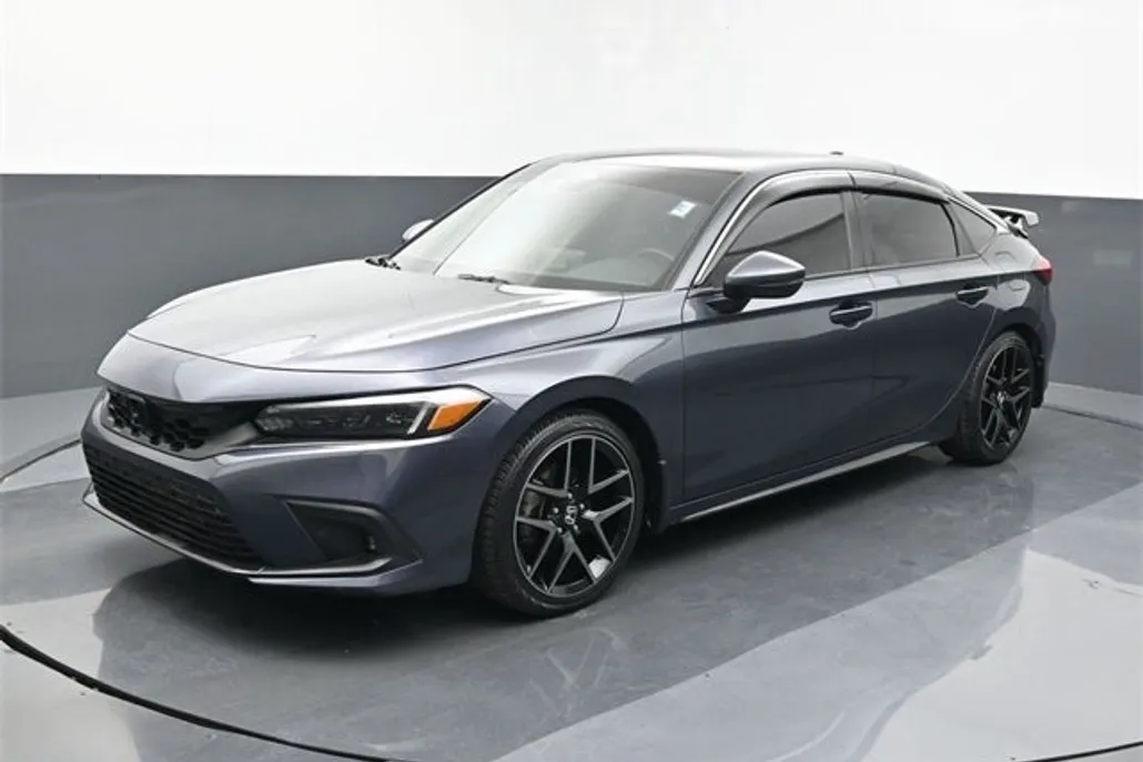 2022 Honda Civic Sport Touring photo 1