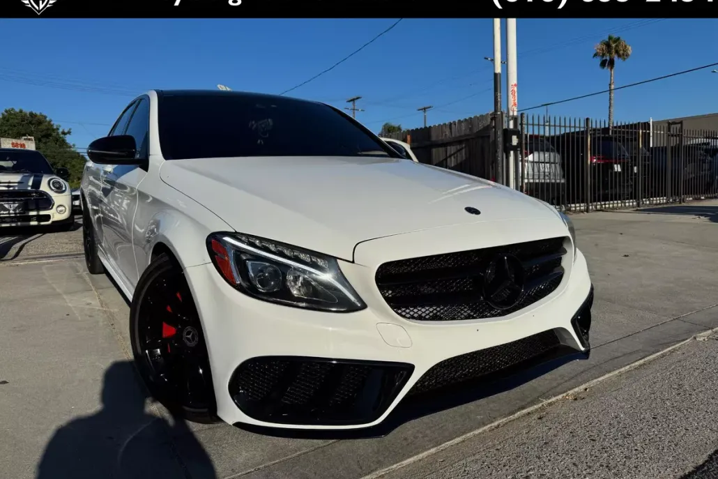 2016 Mercedes Benz C 300 Sport photo 1