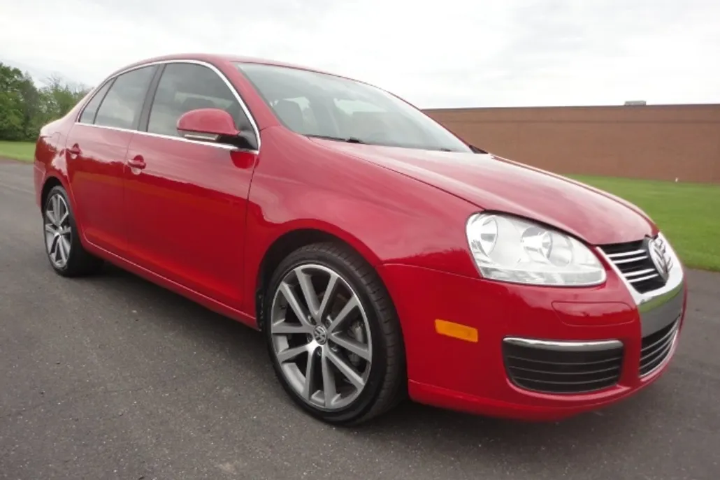 2010 Volkswagen Jetta photo 1