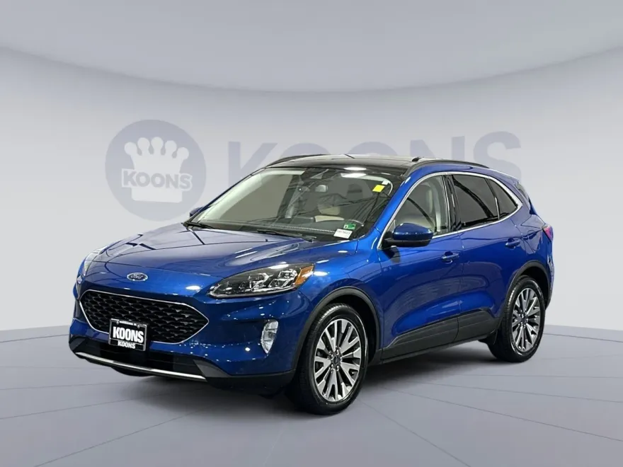 2022 Ford Escape Titanium Hybrid photo 1