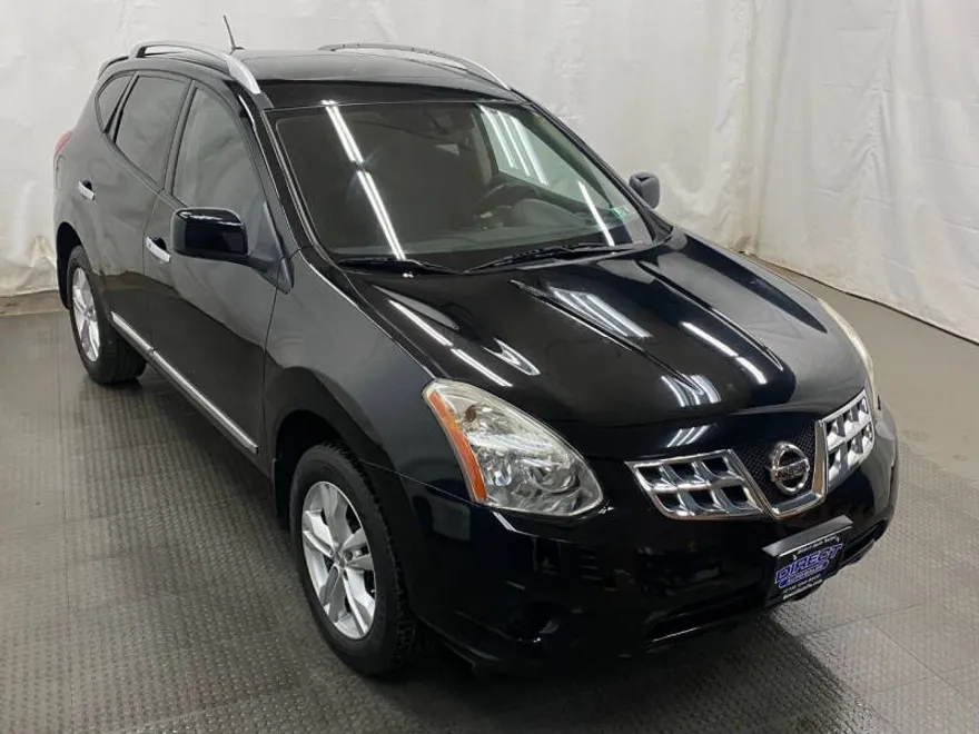 2012 Nissan Rogue SV photo 1