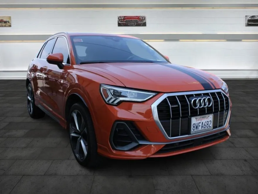 2020 Audi Q3 S line Premium Plus photo 1