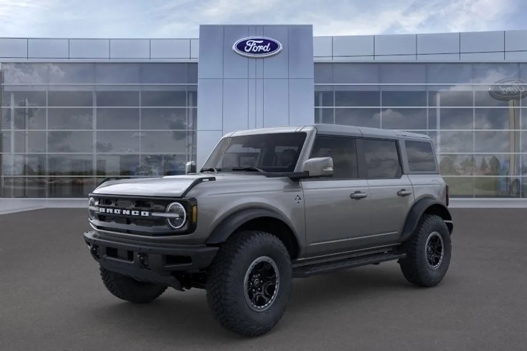 2024 Ford Bronco Outer Banks photo 1